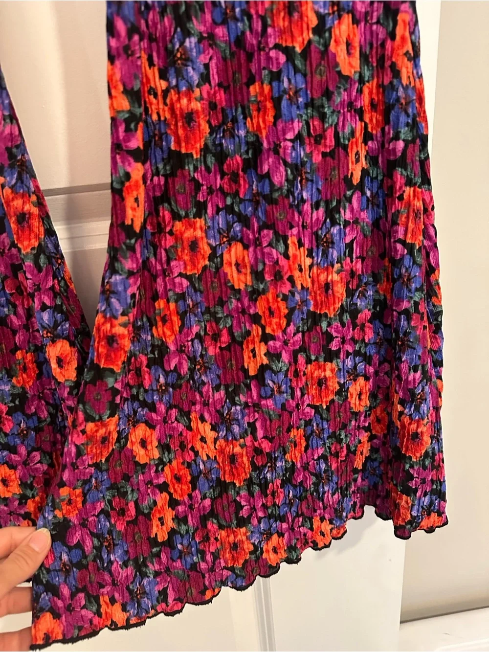 Wild Fable Medium Floral Multicolor Pleated Stretchy Hi Rise Flare Bell Bottoms